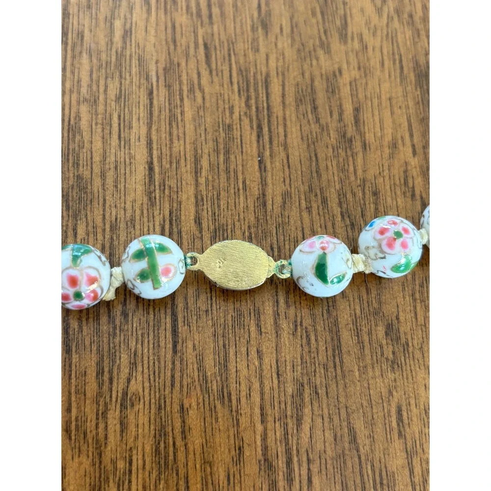 Vintage Hand Painted Porcelain Floral Bead Knotted Necklace Gold Tone Clasp - Picture 4 of 4